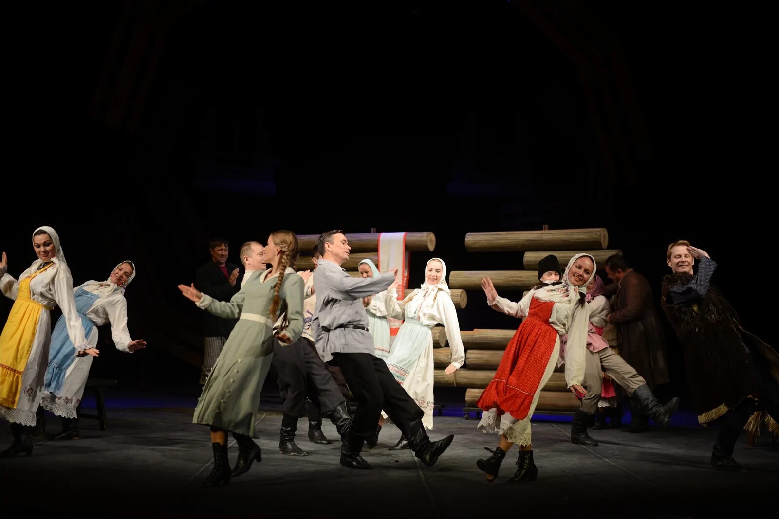 Афиша чувашский драматический театр чебоксары. Чувашский драматический театр имени к. К в иванов театр чувашии. Чувашский драм театр имени константина иванова. Театр иванова чебоксары.