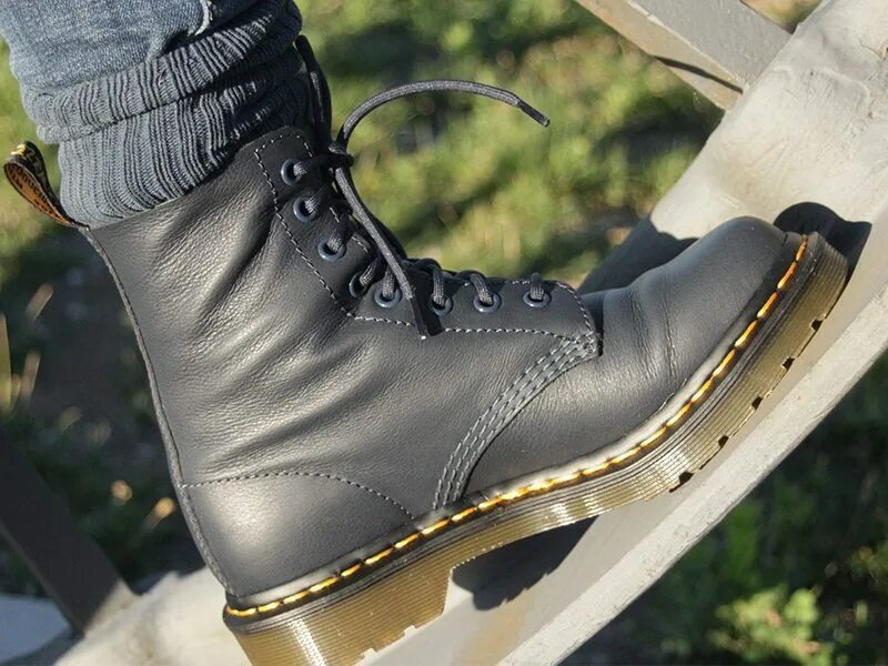 Dr. Martens 1460 Pascal mono. Dr. Martens 1460 mono Leather Boots. Dr Martens 1460. Dr Martens 1460 Pascal.