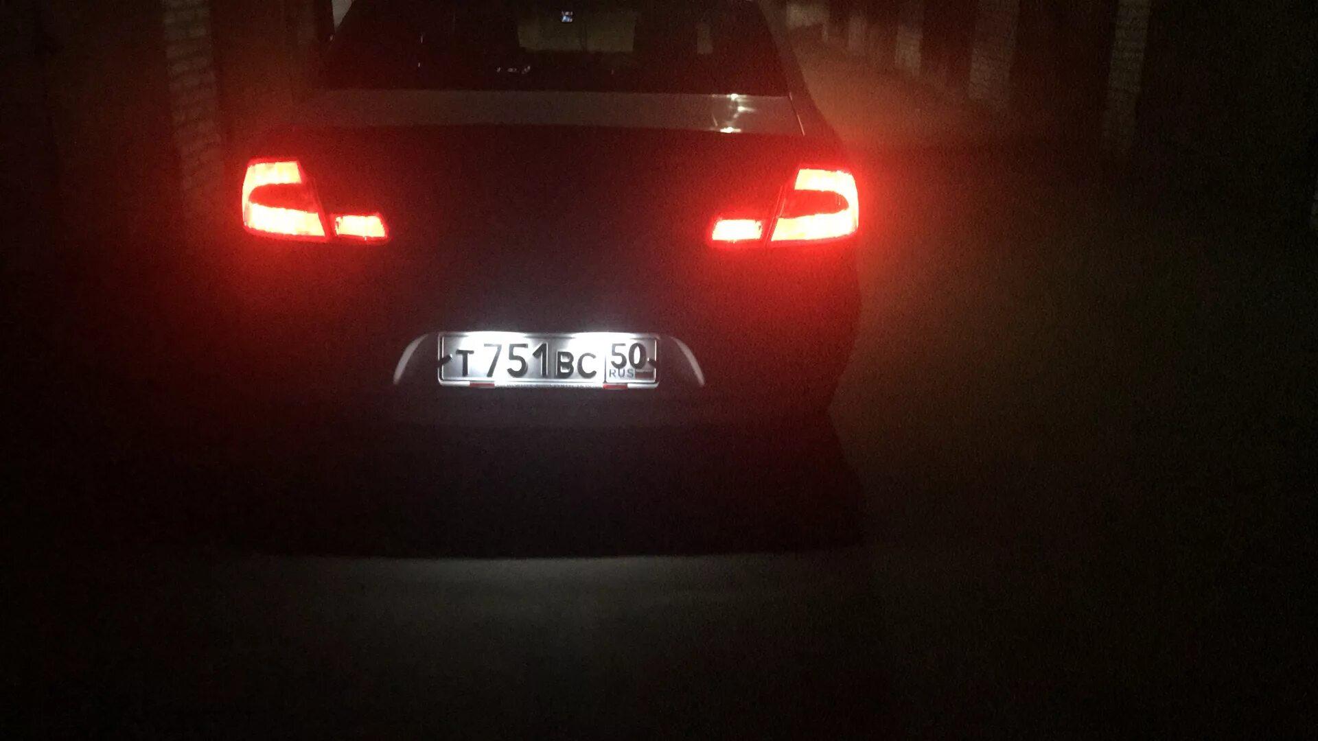 Задние габариты шкода а5. Суперб задние габариты. Задние габариты шкода а5. Задние габариты шкода а5. Шкода суперб 3 не горит габарит задний фонарь.