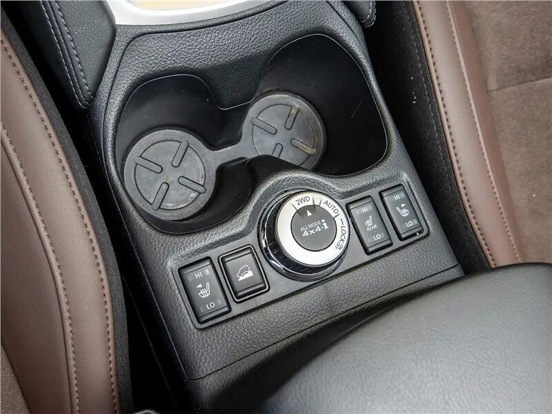 Nissan x trail подогрев сидений. Кнопка подогрева сиденья nissan x-trail. Кнопка подогрева nissan qashqai j11. 0 кнопка esp. Тойота рав 4 2014 года обогрев руля кнопка.