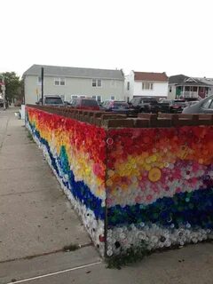 Крышки от пластиковых бутылок