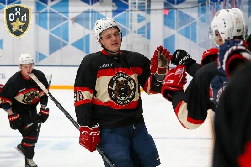 Офицерская хоккейная лига. Охл хоккейная лига москва. Хоккейная лига иванов александр. Хоккейная команда варвары. Хоккейная команда рубеж.