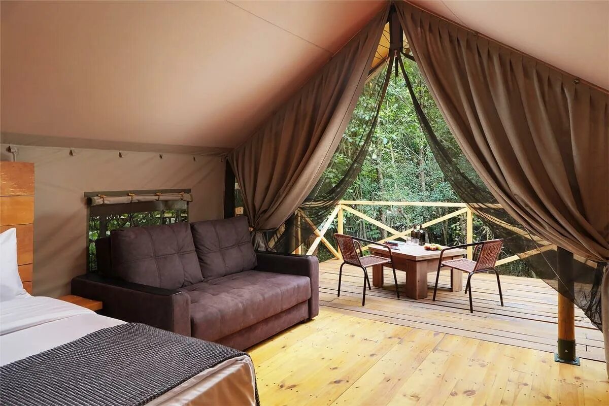 Garuda glamping abkhazia. Глэмпинг "Garuda" в Абхазии. Глемпинг Гаруда глэмпинг Абхазия. Абхазия Garuda Glamping Abkhazia, глэпинг. Гаруда глэмпинг Сухум.