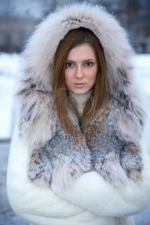Зима женщина шуба