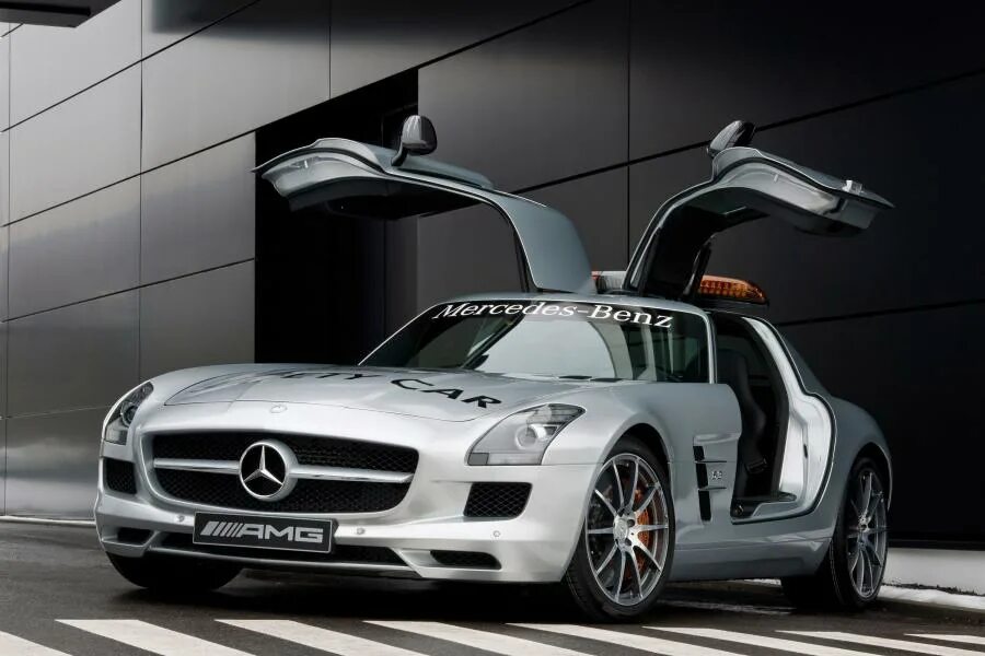 Mercedes benz sls amg tuning. Mercedes sls amg 2009. Мерседес слс 2020. Белый алюминий. Mercedes sls roadster.