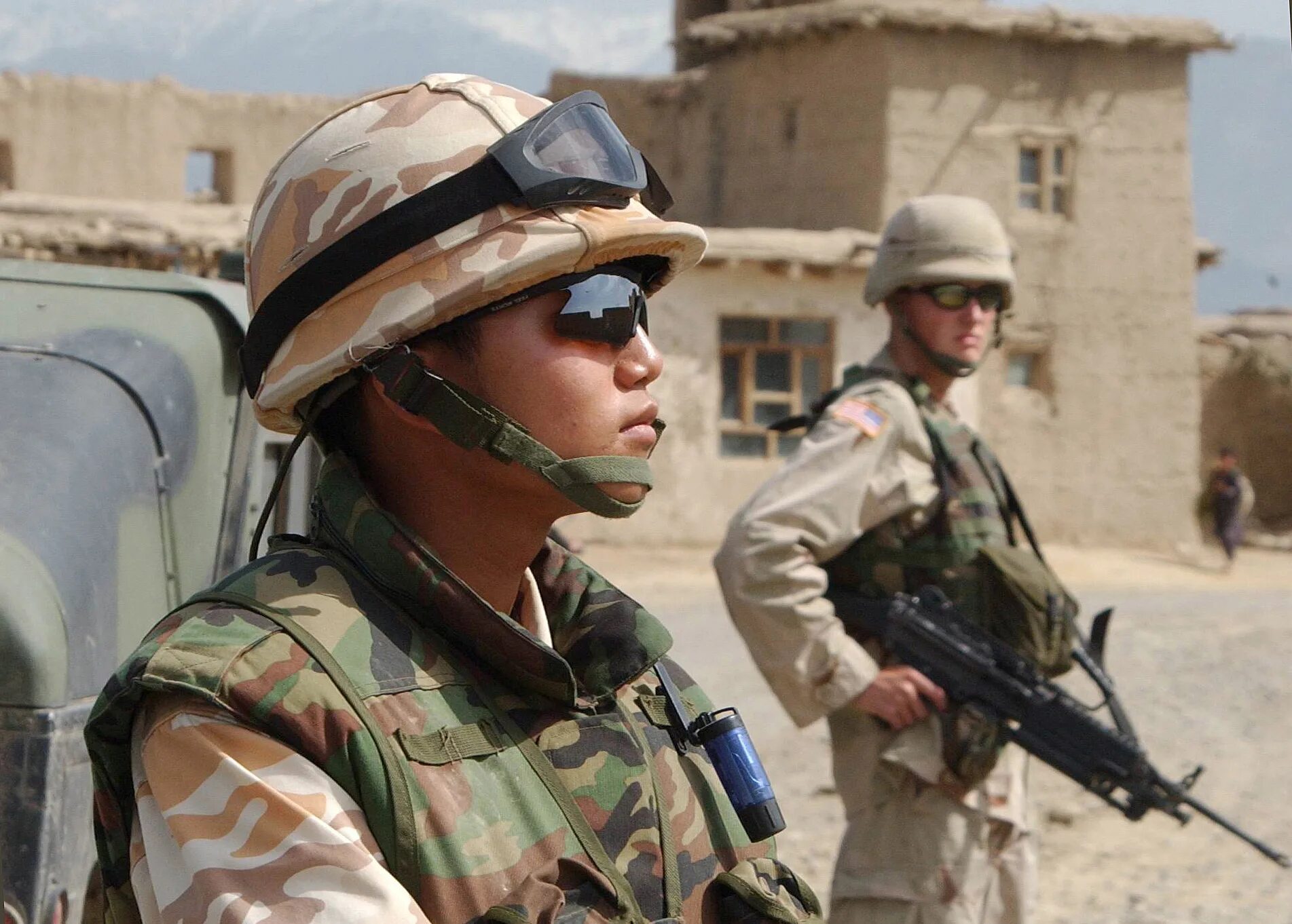 Боец sas. Штурмовая винтовка acr. Австралийский sas mark donaldson. Sas спецназ великобритании. Спецназ британии sas.