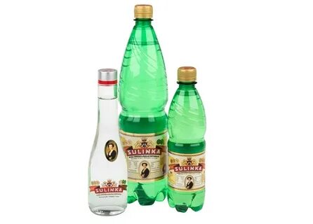 Лечебная вода в красной бутылке