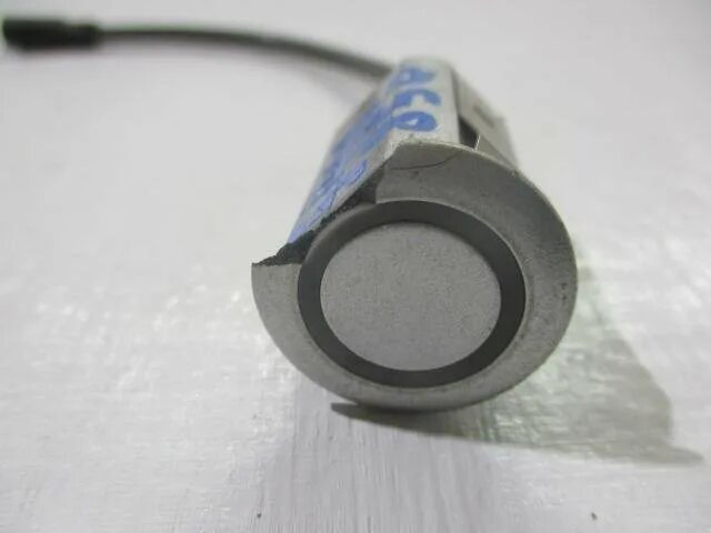 F48 передний парктроник. Датчик парковки тойота авенсис. Парктроник lexus. Парктроник lexus. Парктроник лексус 202.