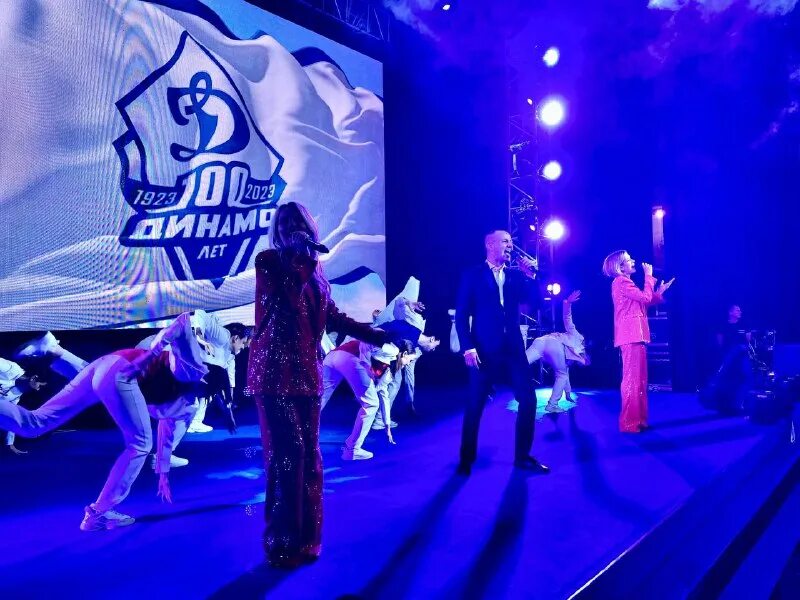 Клуб эстрада. Студио самара караоке самара. Студия б57. Студия б57. Садовая 280 челентано.