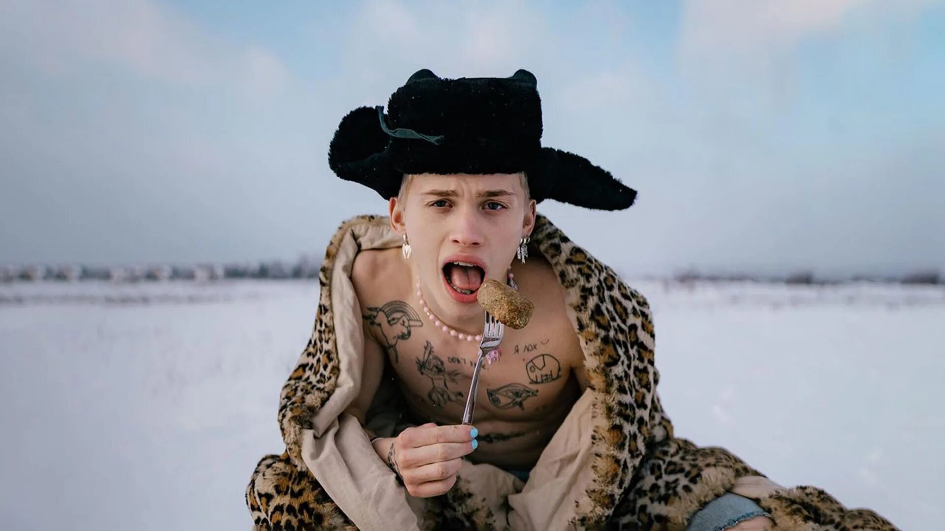 Где находится дани. Точки цигун энергетические. Дянь тянь. Где находится дани. Англия на карте россии.