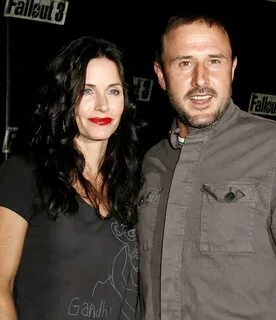 Courteney Cox, David Arquette in Fallout 3 Videogame Launch Party - Arrival...