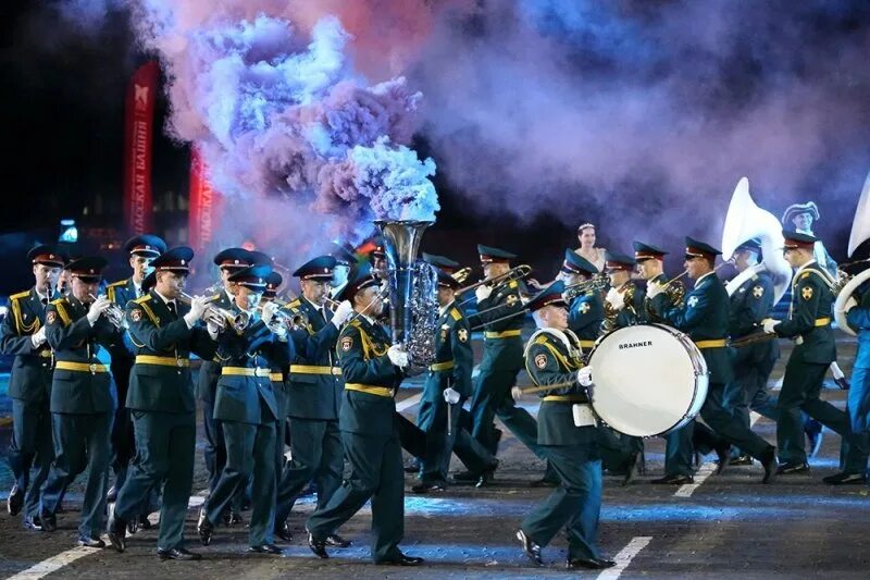 Военно музыкальный фестиваль Спасская башня. Духовой оркестр фестиваль Спасская башня. Военные оркестры Спасская башня. Фестиваль Спасская башня оркестр почётного караула.