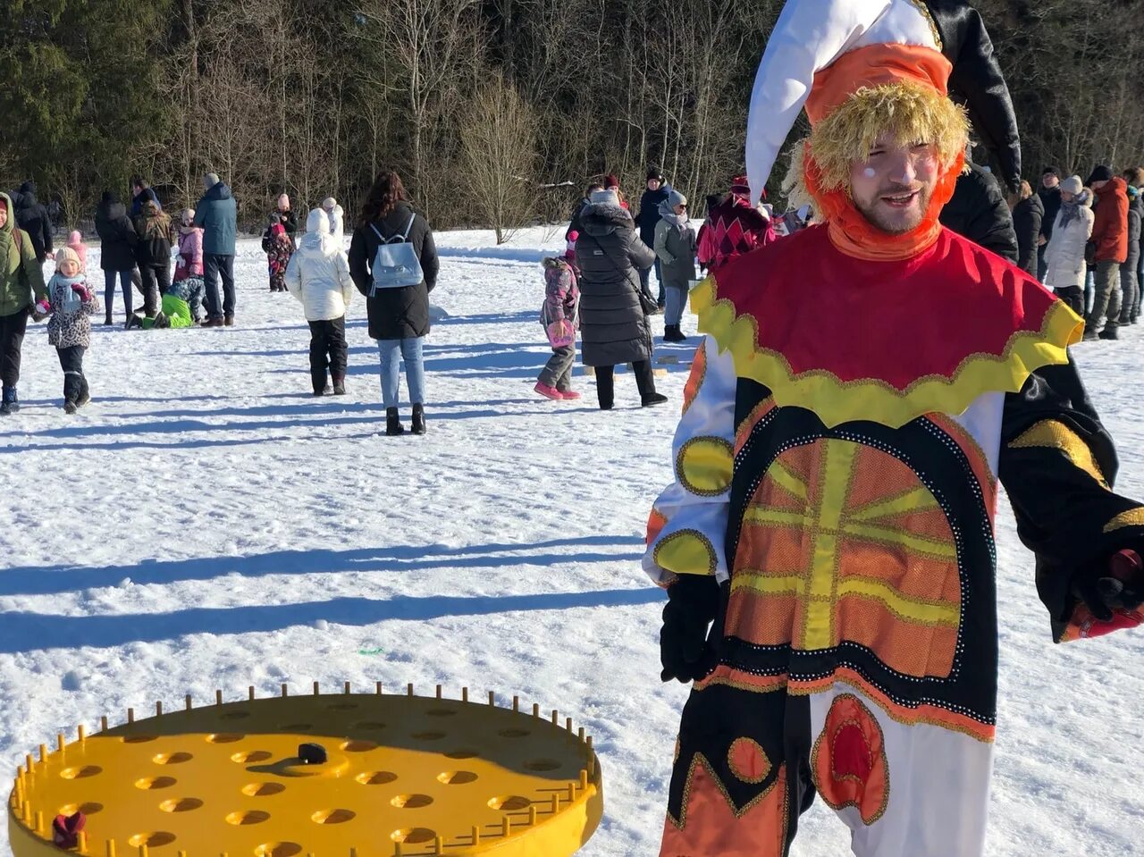 Где можно погулять на масленицу. Масленица в Гатчине. Тайцы усадьба Демидовых Масленица. Гулянье в Гатчине на Масленицу. Масленица в Гатчине 2022.