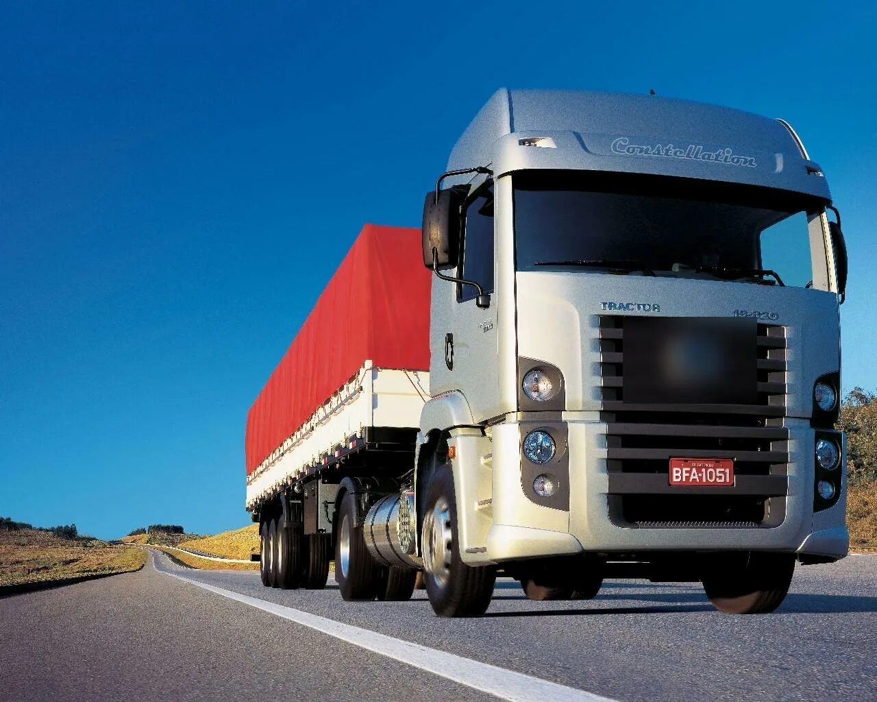 Themes man. Фура рефрижератор 20 тонн. Белая фура. Ман тга 2000. Ман тга 6x2.