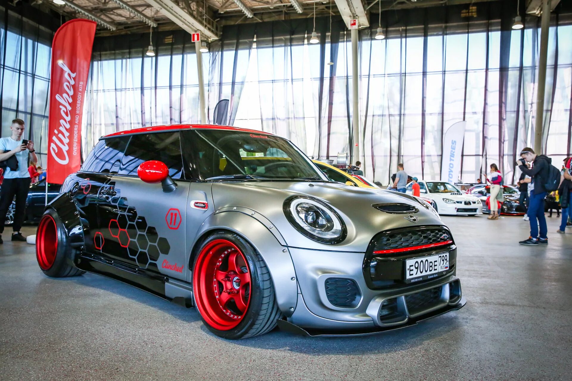 Мини Купер в обвесе. Mini Cooper Rocket Bunny. Vbybregth d j,DTCF[[. Mini Cooper Tuning. Tune mini