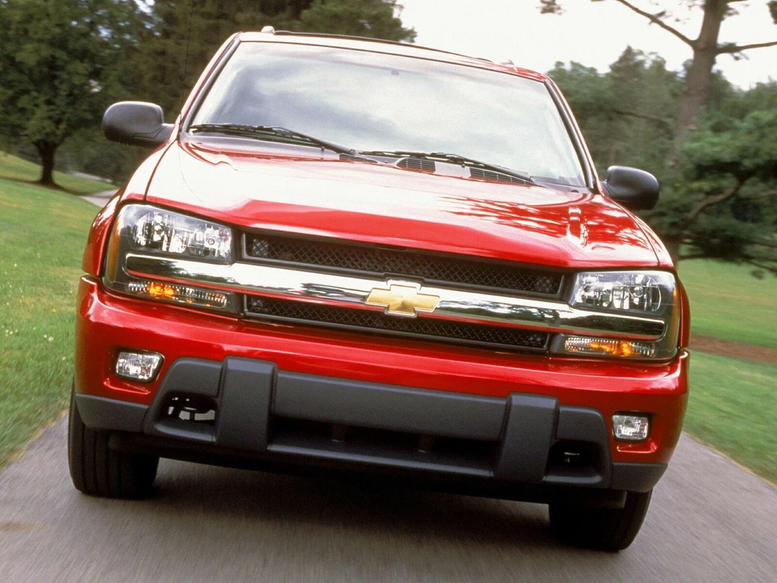 Купить шевроле в кемеровской области. Chevrolet trailblazer gmt360. Chevrolet trailblazer 2001. Chevrolet trailblazer 2002. Шевроле Трейлблейзер 1 поколение.