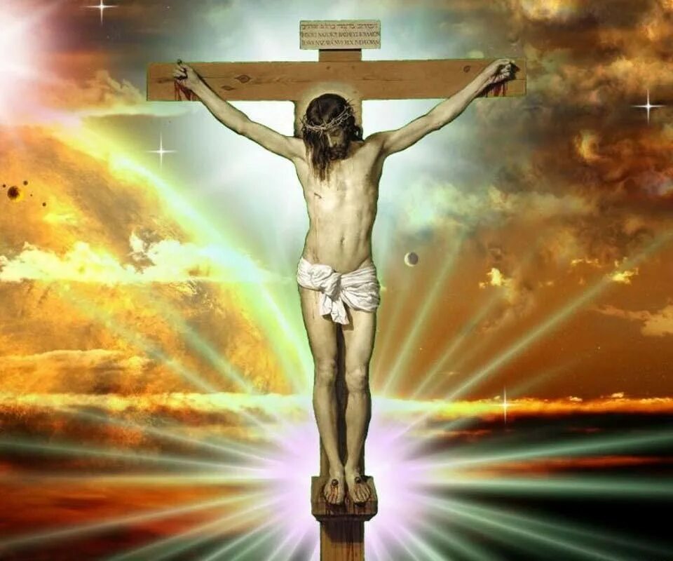 Иисус светится. Джесус Христ. Распятие Иисуса Христа крест православный. Распятие Иисуса Христа на кресте икона. Икона Распятие Господа Иисуса Христа.
