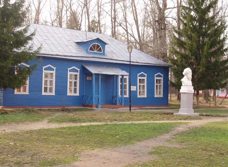 Усадьба Толстого в Брянской области красный Рог. Село красный Рог Почепского района Брянской области. Красный Рог флигель. Музей Толстого в селе красный Рог.