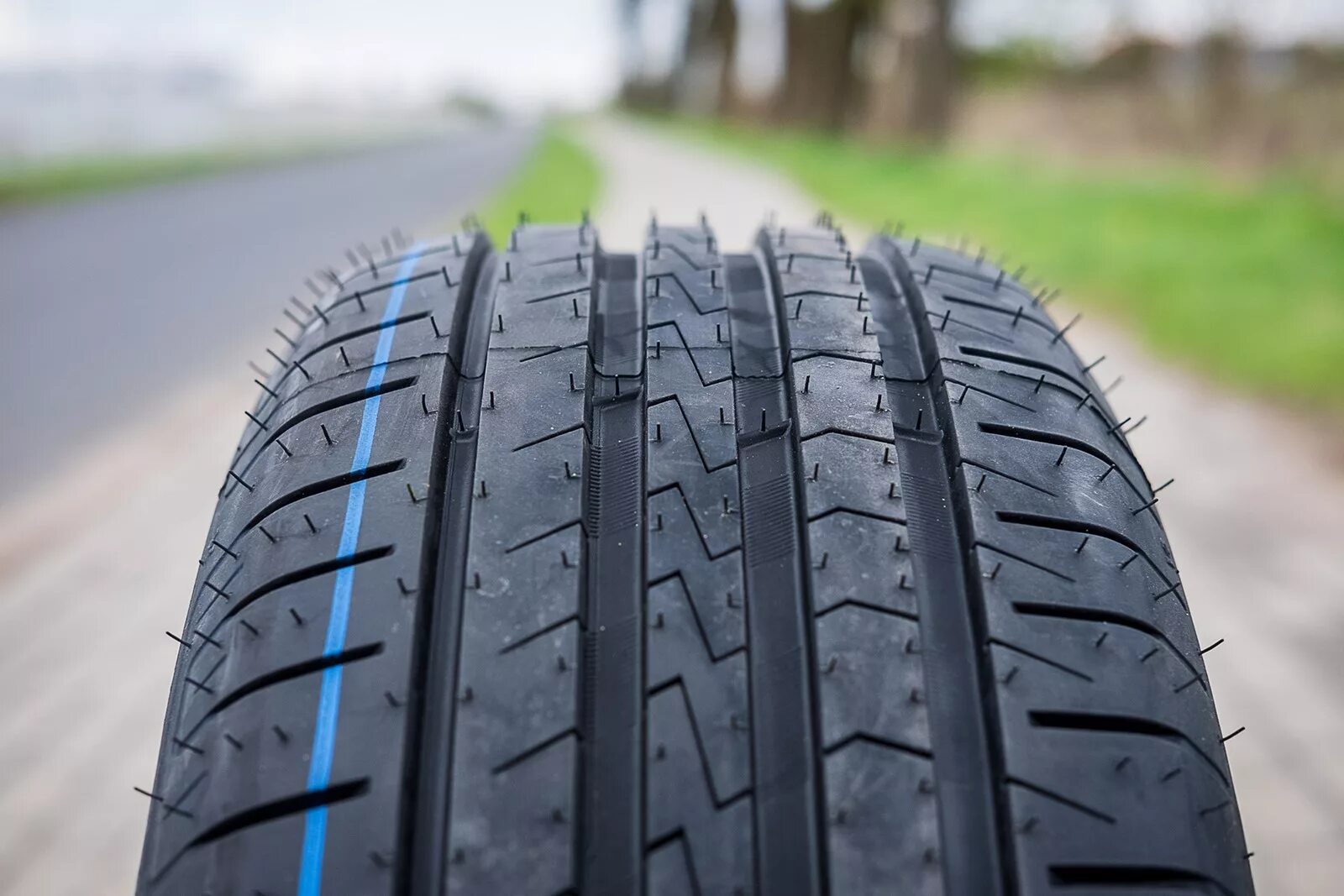 215 70 15 лето. Zeetex zt1000 215/70 r15. Zeetex zt6000. А/Ш 215/65*16 98h Ultimatour Delmax TBL. Фредештайн Спортрак 5.