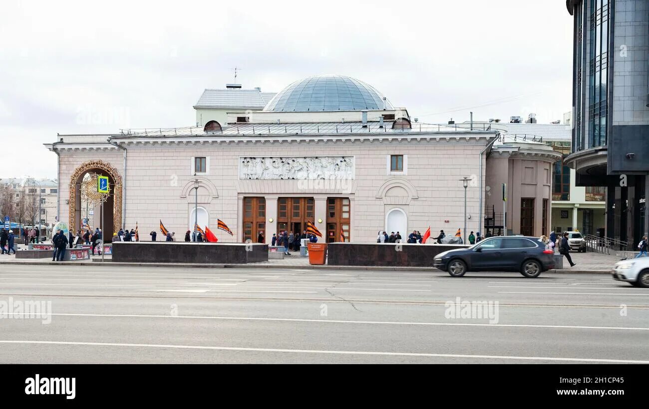 Парк культуры, ул. Парк культуры (станция метро, кольцевая линия). Парк культуры метро на карте. Москва зубовский бульвар 2с1 музей москвы внутри. Зубовский бульвар, д.
