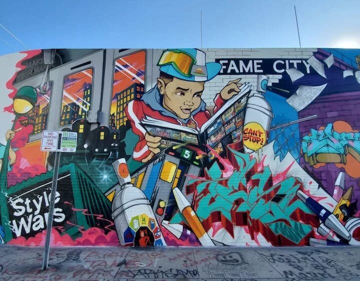 Сан паулу граффити. Граффити сша. Футбольный стадион граффити. Амортиканское грикфити. Вандализм в америке граффити.