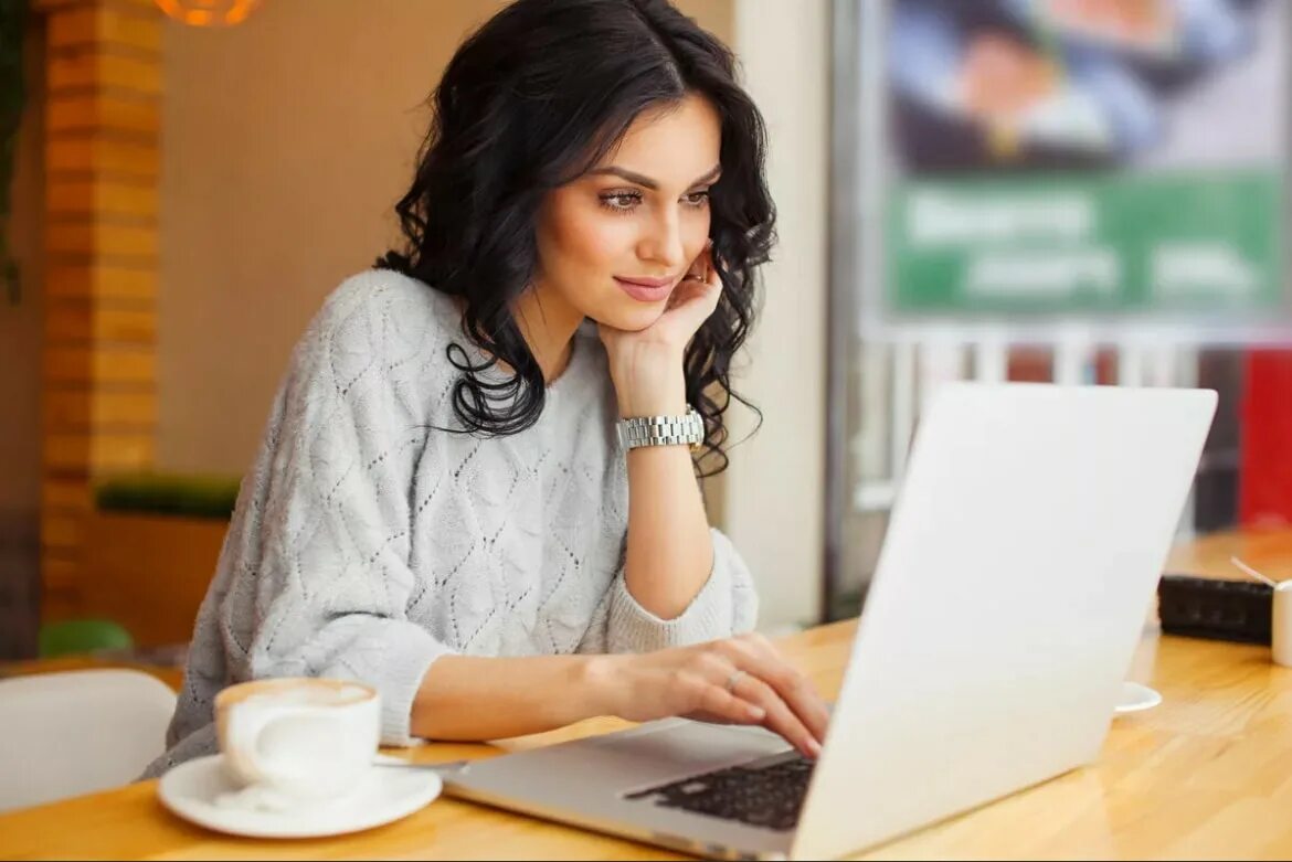 Трудоустройство выпускников. Работа удаленно. Занятость выпускников. Ищу работу. Занятость молодежи.