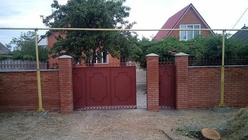 Участок в мариуполе. Дома в мариуполе. мариуполь частный дом. дом у моря мариуполь. мариуполь фото домов.