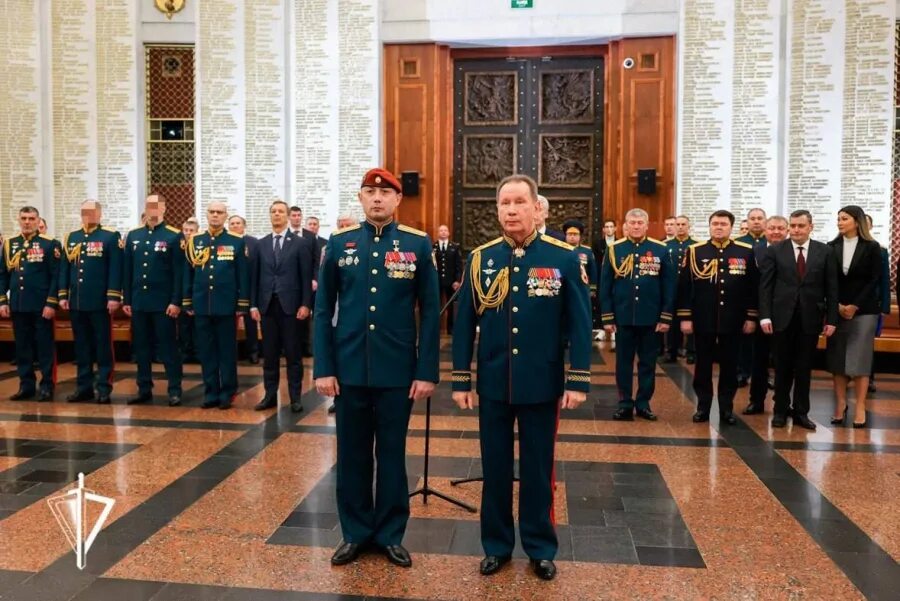 Награждение военнослужащих.