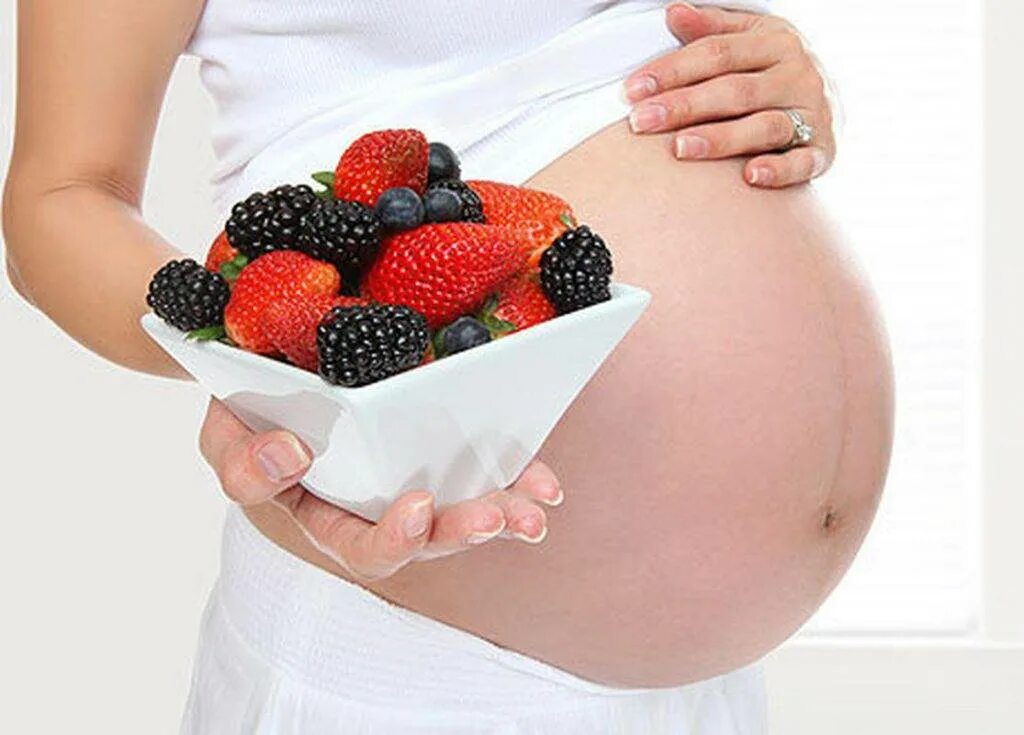 Можно клубнику беременным. Питание беременной женщины. Беременность фрукты.