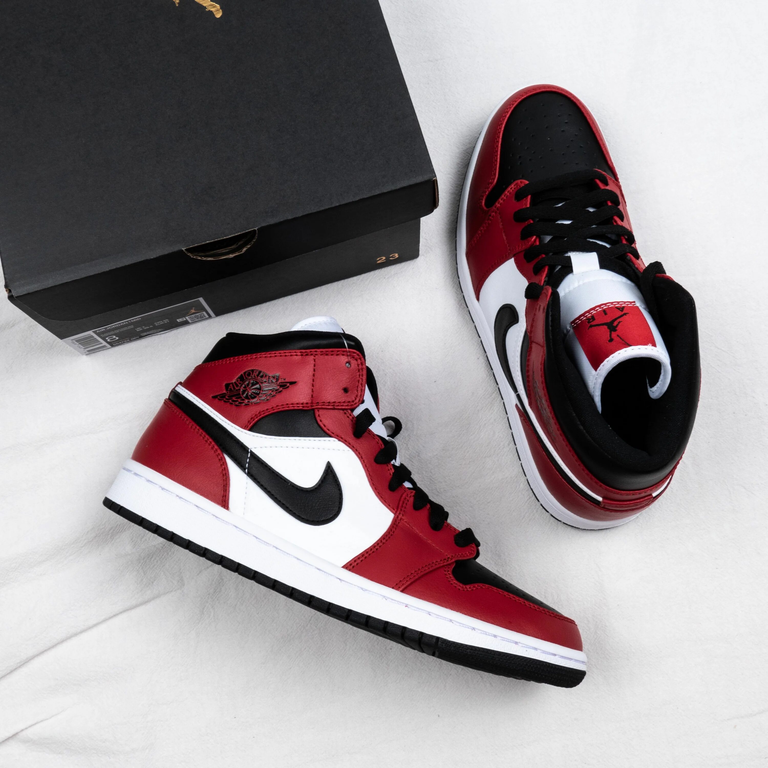 Nike Air Jordan 1 White Black Red. Найк джорданы оригинал цена