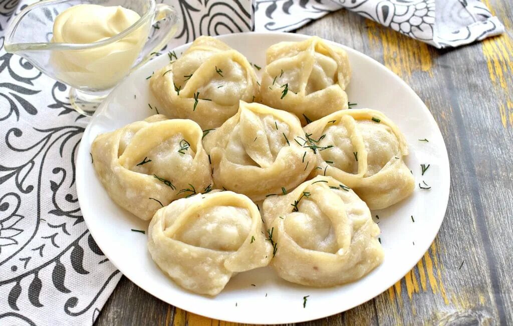 Манты с картошкой и фаршем