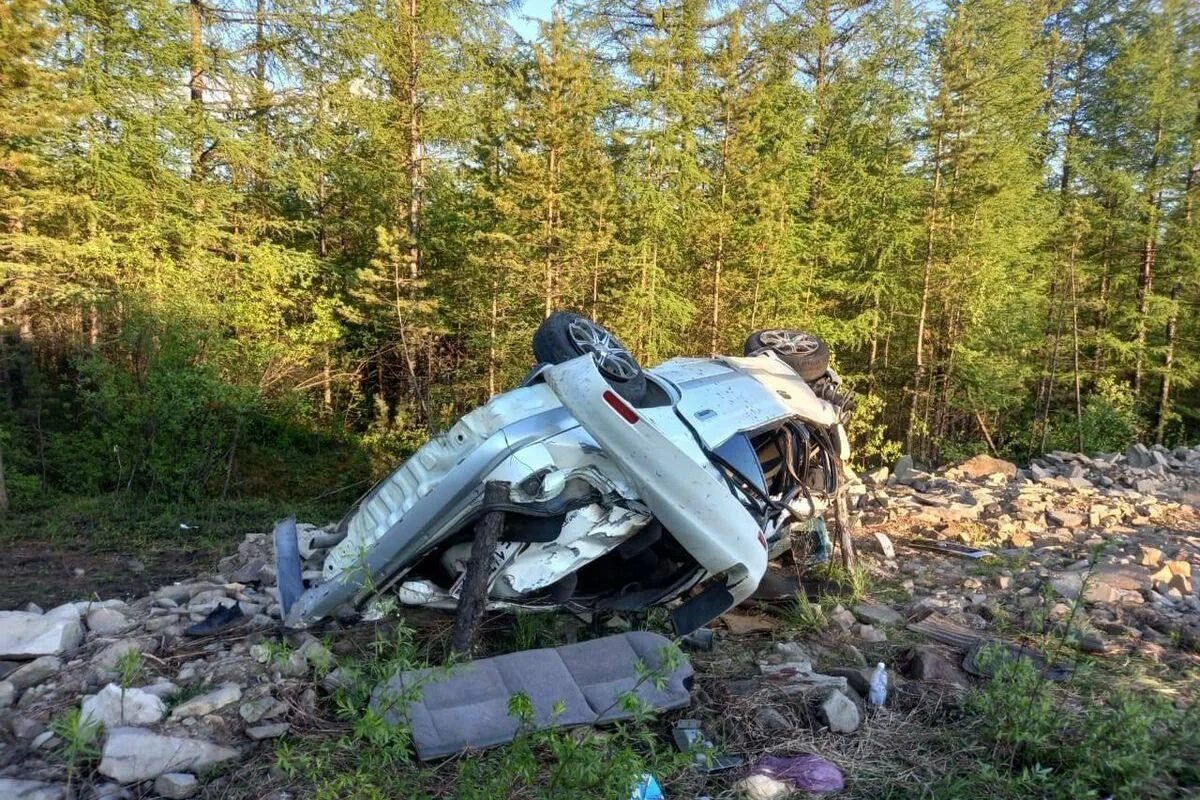 Что творится в якутии. Пожар в мирном. Что творится в якутии. Дтп со смертельным исходом в тысюрях якутия. Открытый пожар.