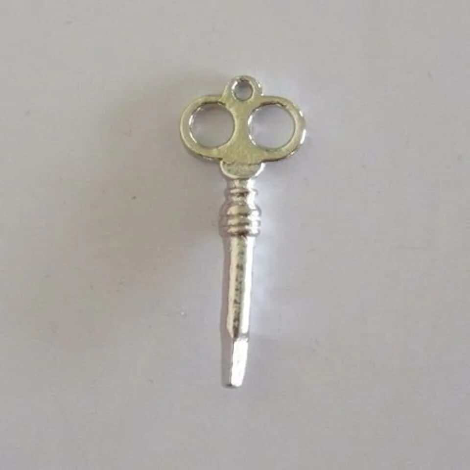 Рояль в замке. Заводная музыкальная шкатулка с балериной. Замок на крышку пианино. Ключ от пианино. Замок рояльный.