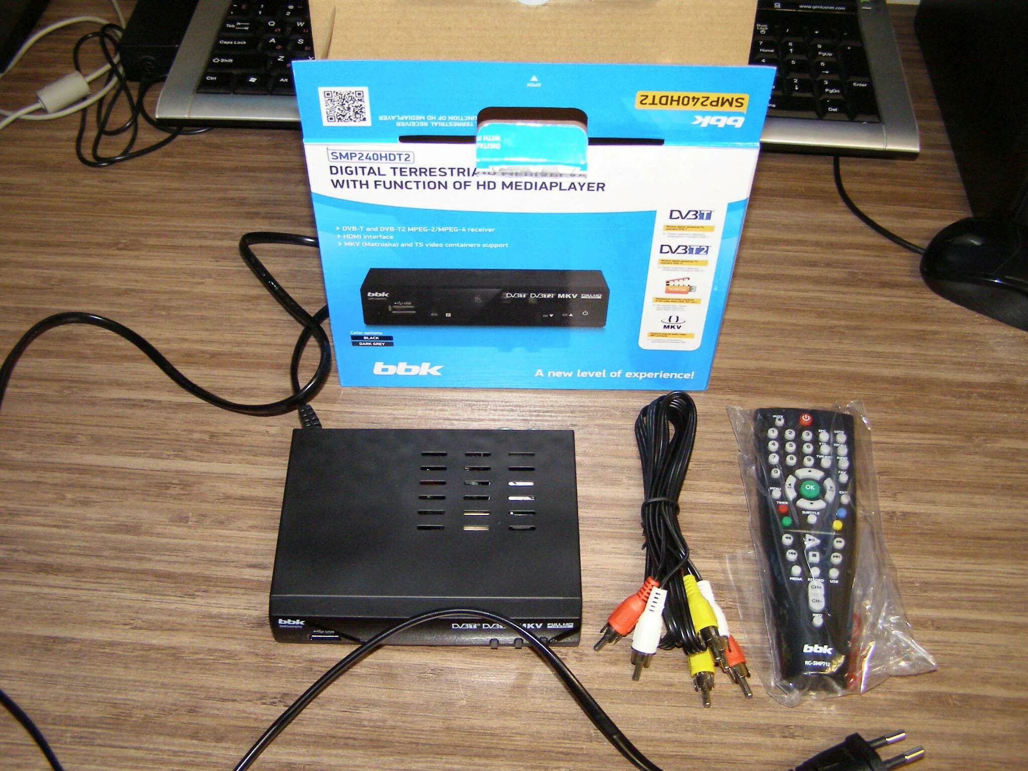 Ресивер dvb t2 bbk smp240hdt2. Bbk smp240hdt2. dvb t2 ресивер bbk smp025hdt2. тв приставка bbk smp240hdt2. bbk smp0274hdt2.