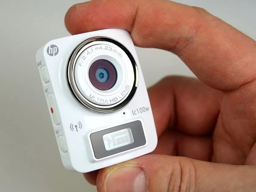 Встроенная камера телефона. Мини видеокамера с вай фай для скрытого видеонаблюдения беспроводные. Мини камера с часами. Лайф камера 1000.