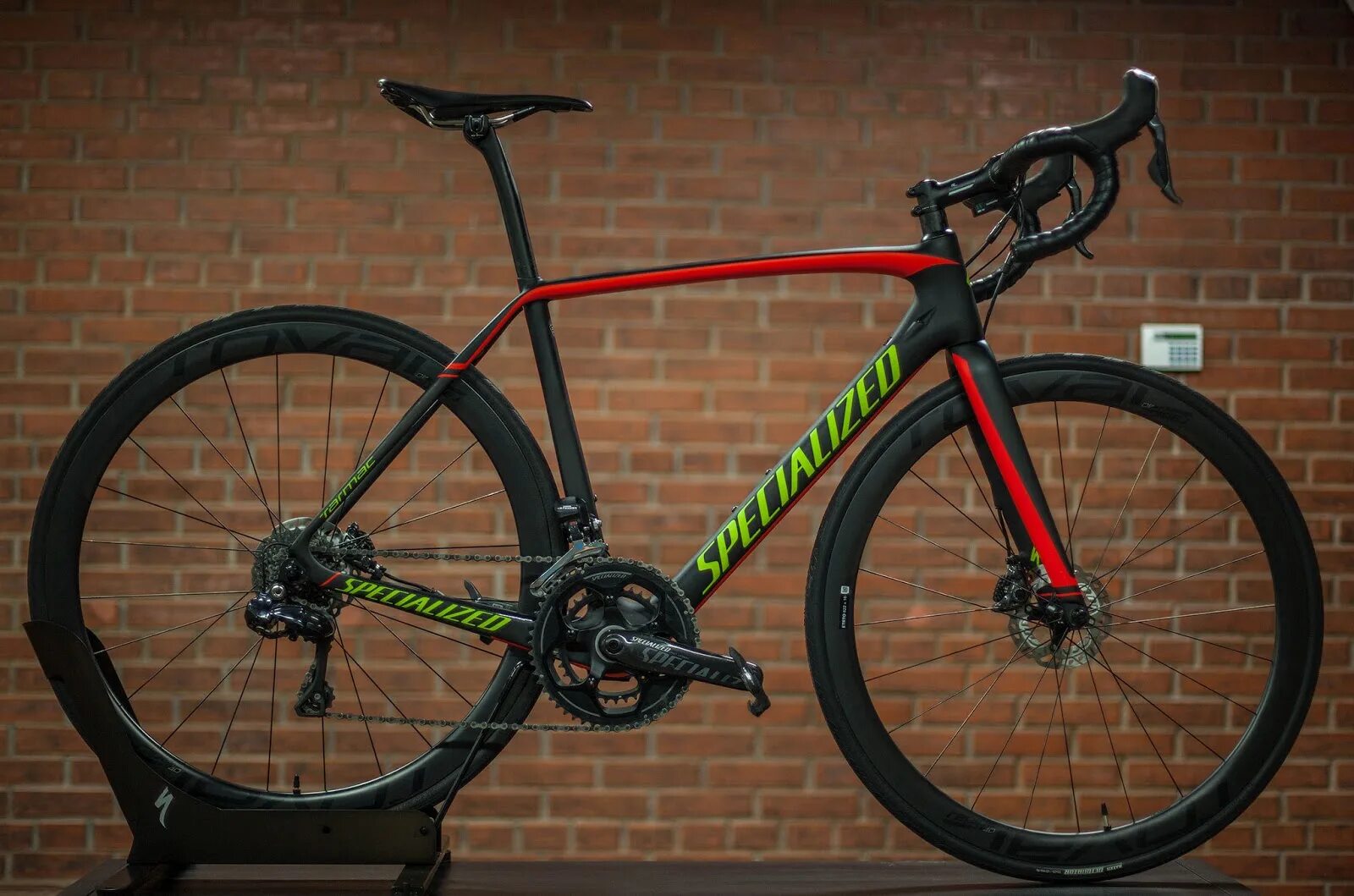 Expert 2016. Specialized tarmac 2016. specialized tarmac expert 2016. карбоновый шоссейный specialized. tarmac expert specialized 2018.