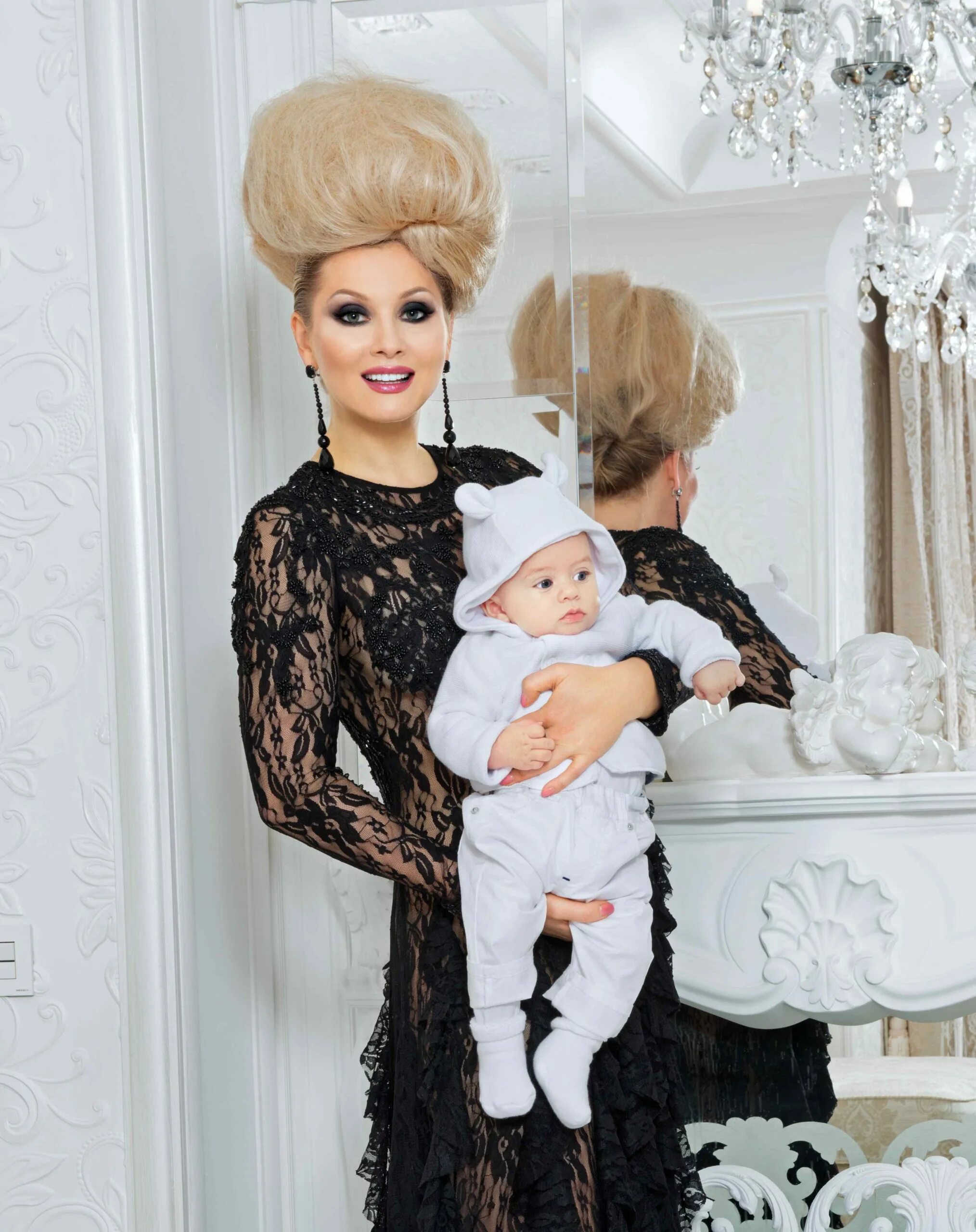 Лена катина с мужем сашо кузмановичем. Лена ленина сын климентий возраст. Лен сыновей. Лена ленина семья. Сашо кузманович и лена катина дети.