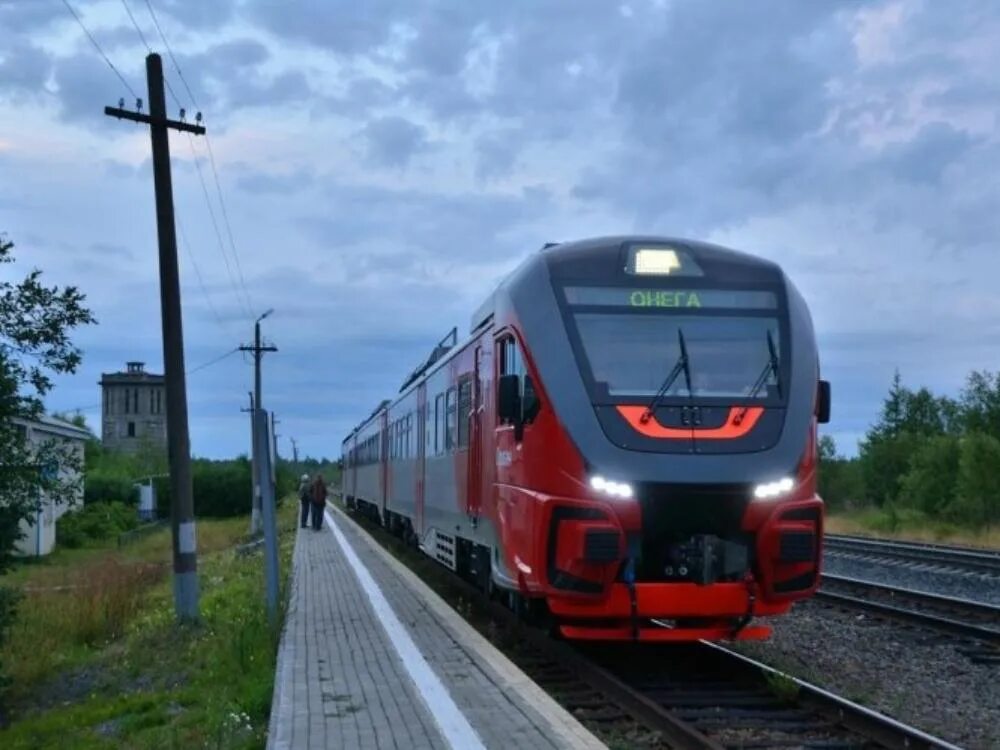 Электричка онега. Электричка Архангельск Онега. Поезд Архангельск Онега.