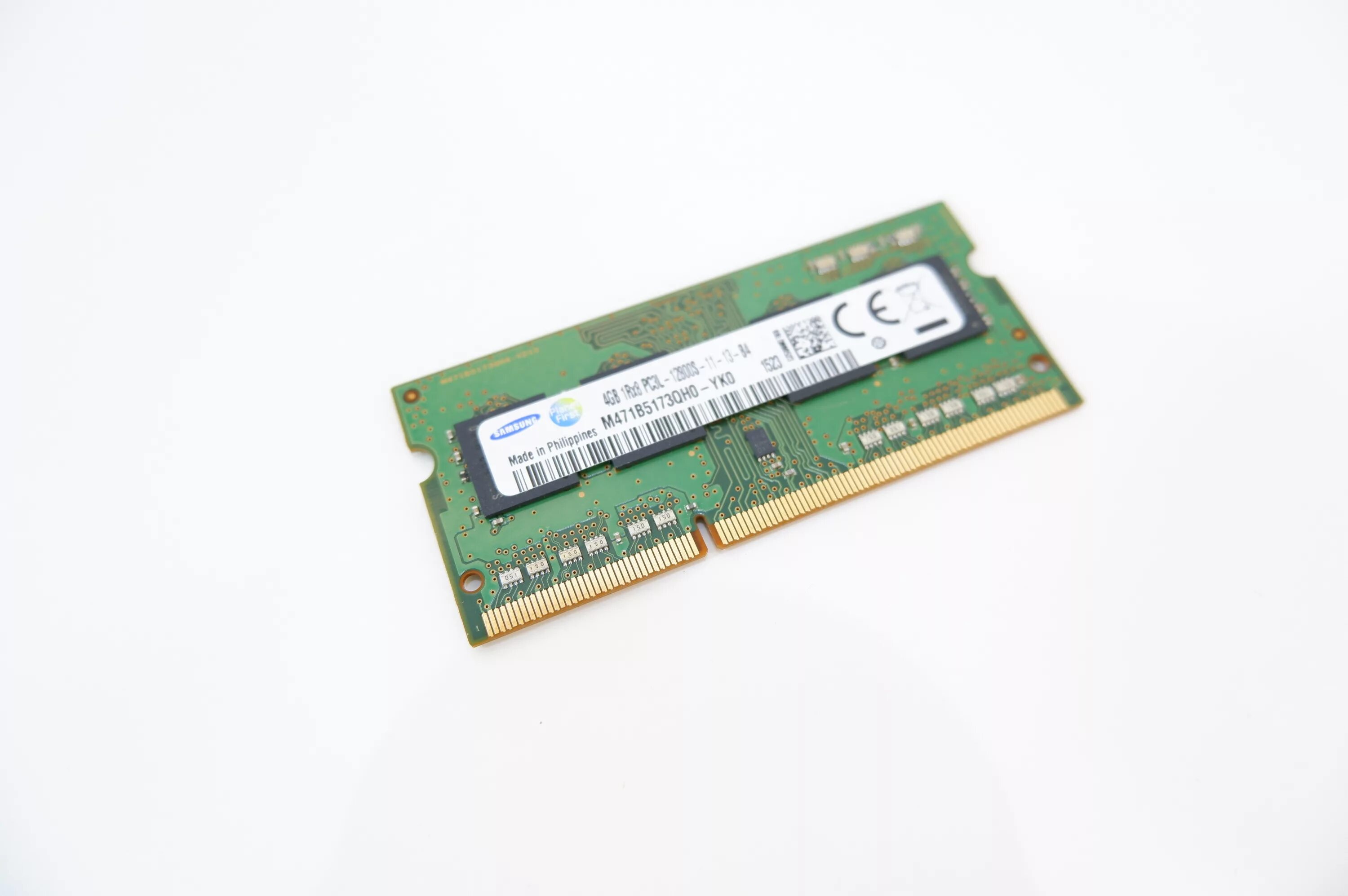 Оперативная память sodimm 4gb. Оперативная память ddr3 SODIMM 4gb Samsung. Оперативная память Samsung DDR 3l 4 GB. Ddr3l 12800s. Оперативная память Samsung pc3 12800.