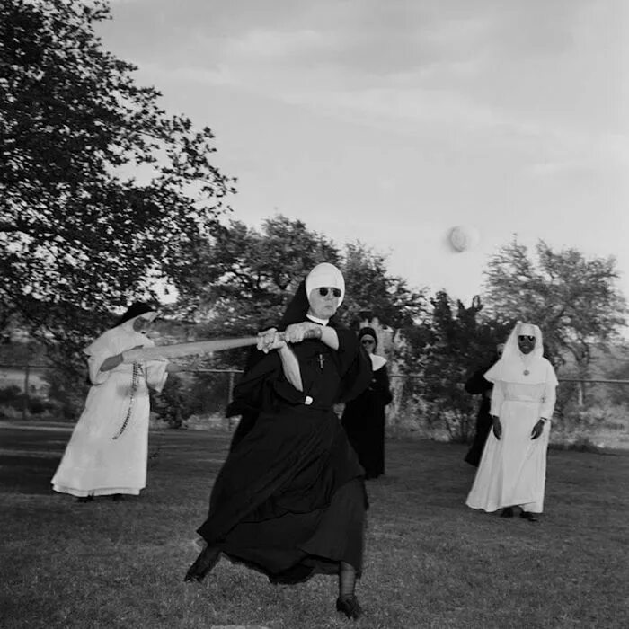 Retro nuns
