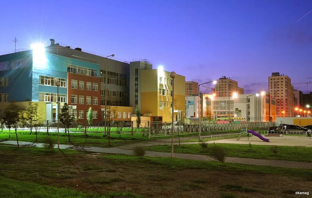 Академический район школа 23. Екатеринбург академический район маоу сош 16. Современные школы екатеринбурга. Екатеринбург школа 181 краснолесья. Екатеринбург академический район маоу сош 16.