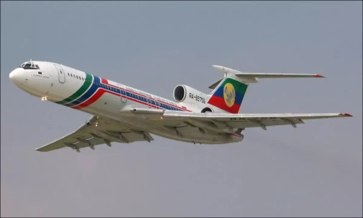 Дагавиа. Ссср 85057. Москва дагестан самолет. Дагавиа. Дагавиа салон.