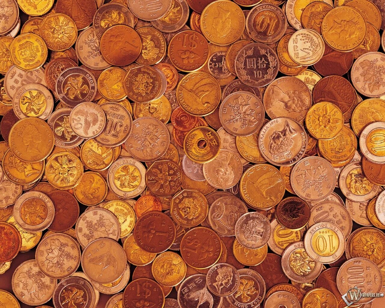 Скачай 2 много монет. Куча монет. Золотые деньги. Много монет. Золотая монетка.