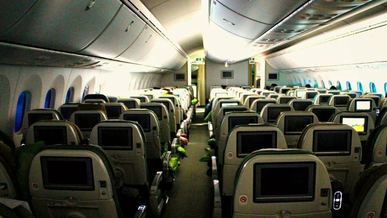 Et 761 ethiopian airlines. Ethiopian Airlines 787 Business class. Sudan Airlines салон. Ethiopian Airlines Boeing 777. Et506 Ethiopian Airlines feedback.