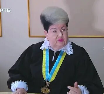 Судьи ровно
