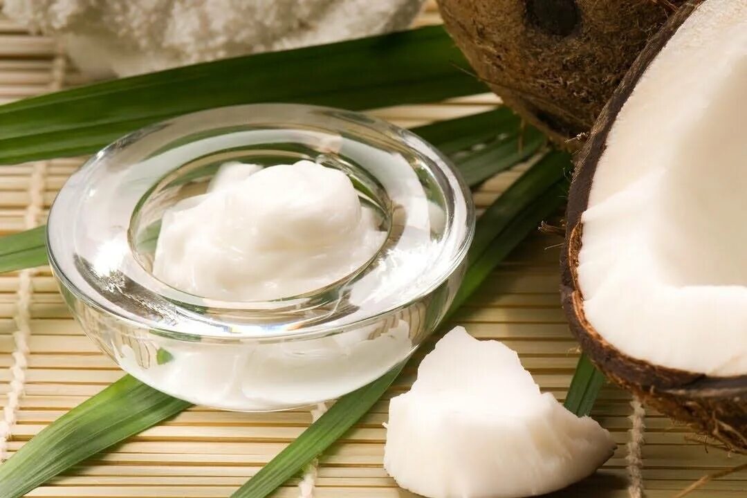 Можно ли использовать кокосовое масло для лица. Кокосовое масло aceite de coco. кокосовое масло и пальмовое масло. кокосовый крем. кокосовое масло в кулинарии.