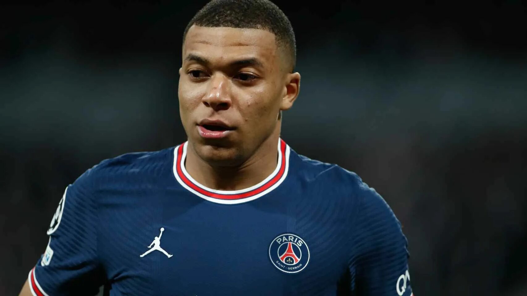 Мбаппе 2022. Мбаппе футболист. Прическа Мбаппе 2022. Mbappe 2022 ДЧ. Найк мбаппе