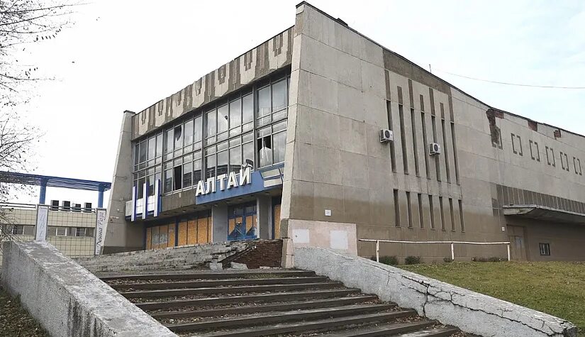 Кинотеатр алтай бийск фото. Кинотеатр алтай в люблино. Кинотеатры алтайского края. Кинотеатр алтай бийск внутри. Кинотеатр алтай барнаул.