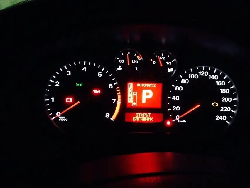 Фокус 2 загорается лампочка аккумулятора. Лампа airbag ford focus 2. загорается лампочка аккумулятора на форд фокус 2.