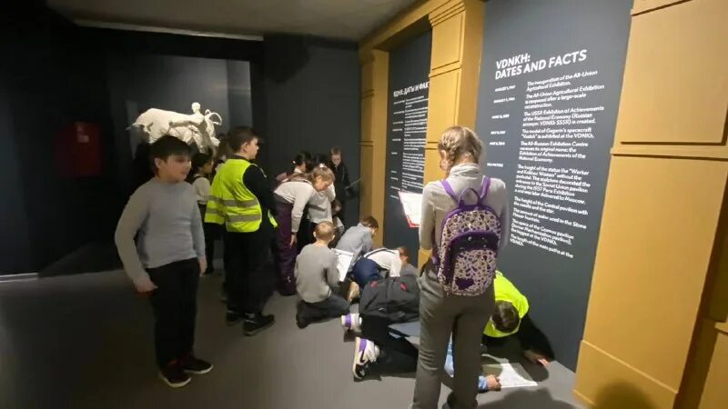 коллаж из фотографий музей садового кольца москва в мещанский. музеи парки усадьбы. интерактивный музей в школе. вднх музеи парки усадьбы ответы. музеи парки усадьбы вднх ответы.